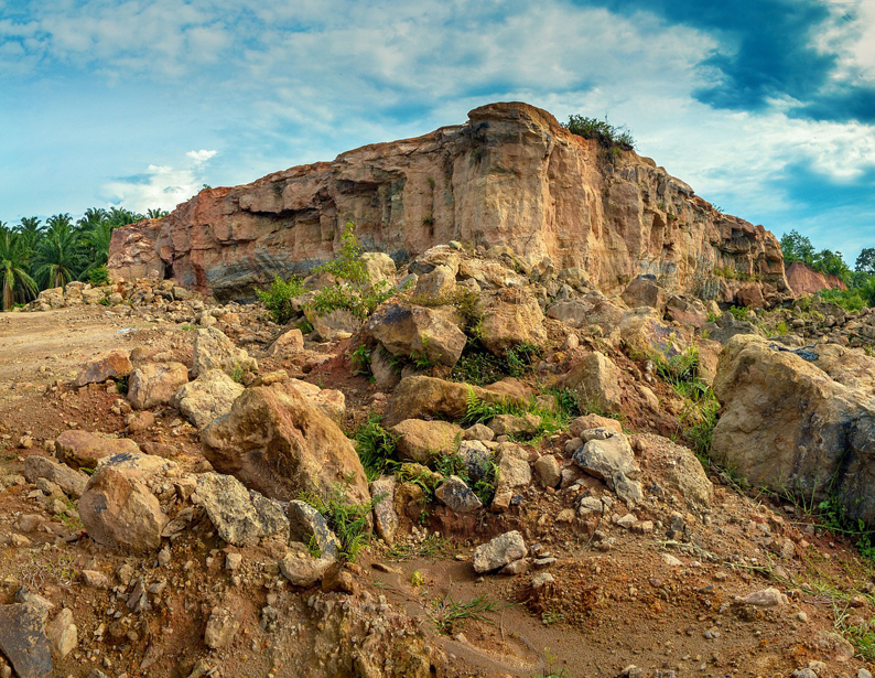 GNSS High-Accuracy Landslide Monitoring and Early
